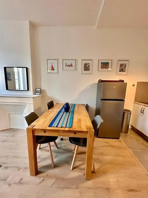 Ferienwohnung Joli T2 Avec Cachet La Plaine Cours Julien Marseilles Apartment