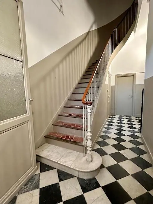 Joli T2 Avec Cachet La Plaine Cours Julien Apartman Marseille